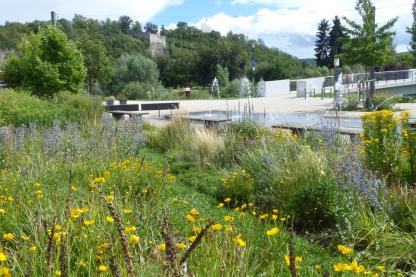 Die Mühlacker Enzgärten mit Fontänenplatz. 